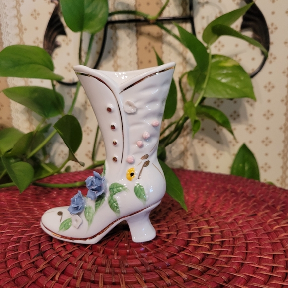 Vintage Porcelain Boot - Picture 2 of 3